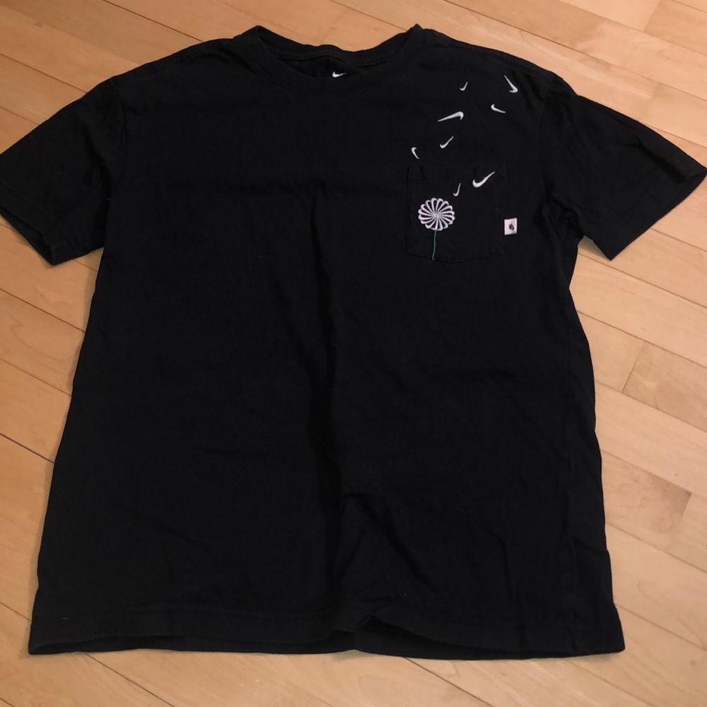 Rare Vintage Nike Golf Short Sleeve Tee Shirt!